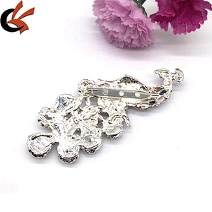 Wholesale New Style Peacock Shape Design Brown Foiled Back Brooch Pin For Garment Rhinestone Broach
