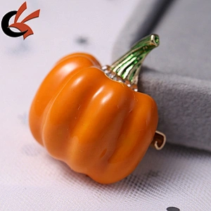 factory sale halloween simulation pumpkin matte enamel brooch pin