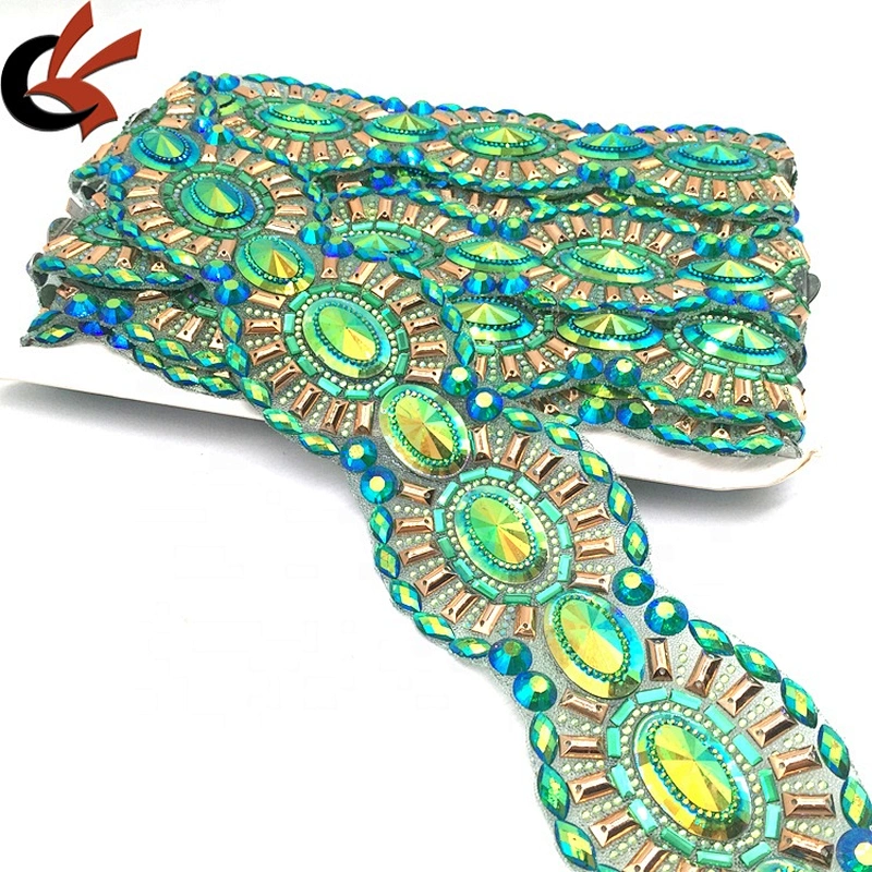 Making Indian Clothing Hot Selling Shiny Green Pattern Crystal Resin AB Hot Fix Chain Trims Banding