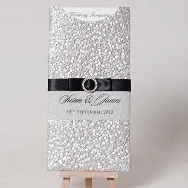 wholesale Circle rhinestone buckles wedding invitations ribbon buckles