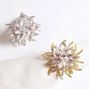 high quality maple leaf design autumn style gold plated rhinestone stock napkin ring wholesale