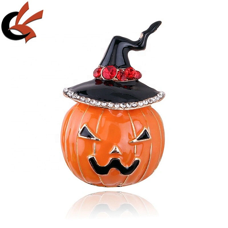 Hot sale Halloween gift pumpkin enamel brooch with crystal decoration