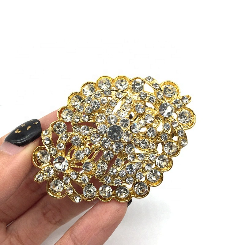Making Beautiful Gold Flower Wedding Rhinestone Brooch For Wholesale