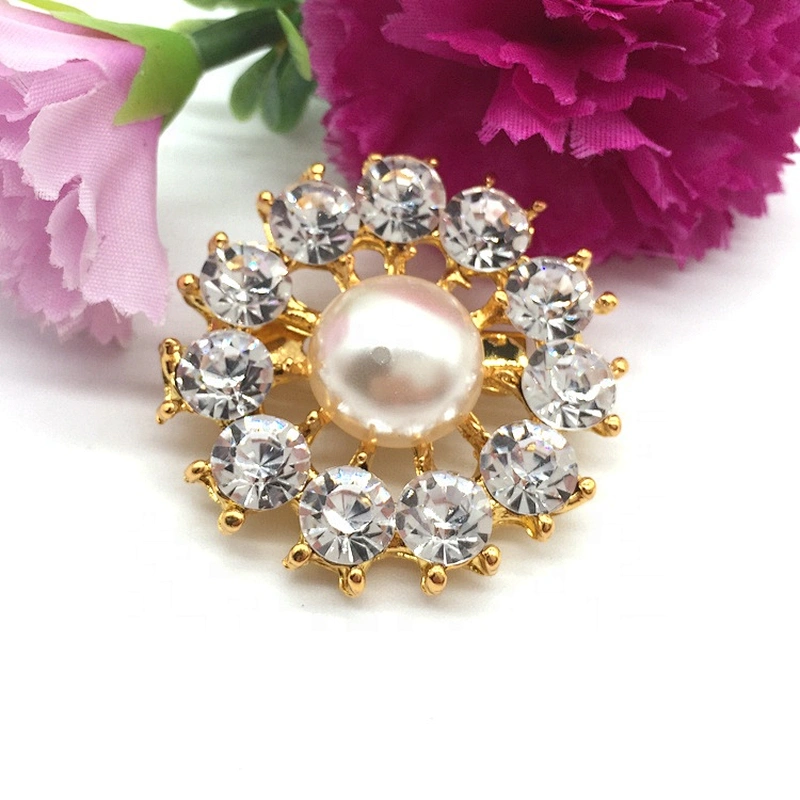 High quality cheap price wholesale in bulk crystal faux pearl beads brooch