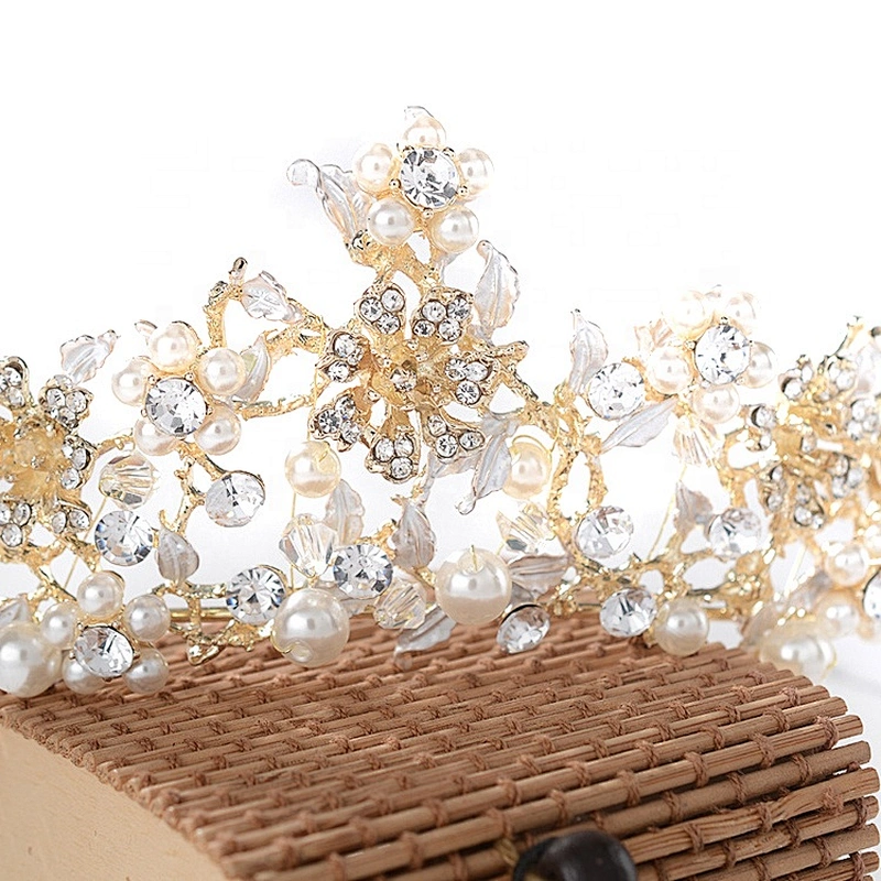 sparkly crystal rhinestone bridal tiara wedding hair crown