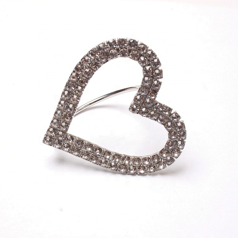 Making hollow love heart-shaped napkin ring rhinestone towel napkin ring for Valentine's day table jewelry accessories