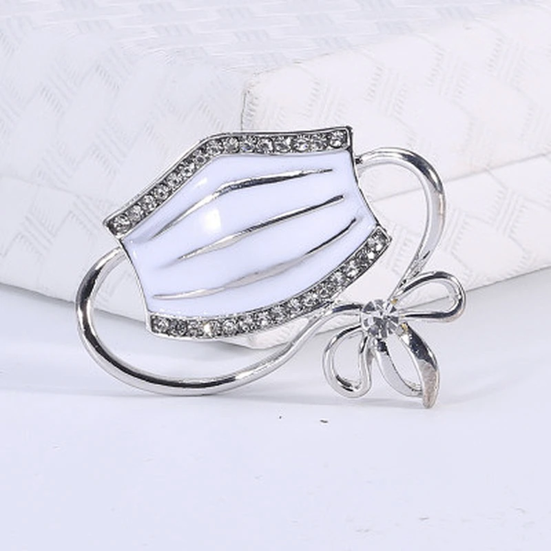 New creative jewelry enamel  lovely mask-shaped brooch