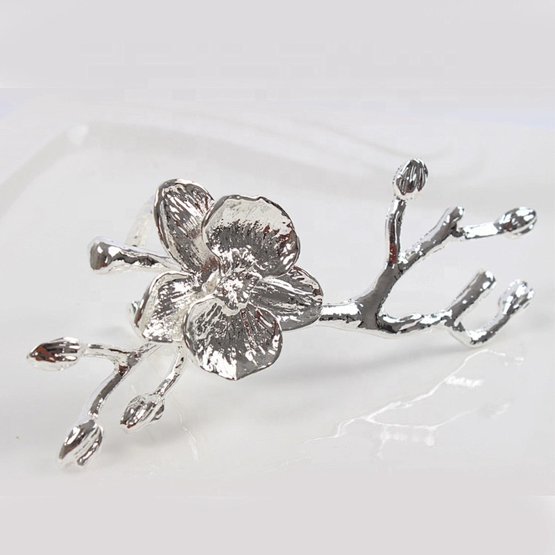 New custom model Chinese wedding table decoration creative metal plum blossom flower napkin ring