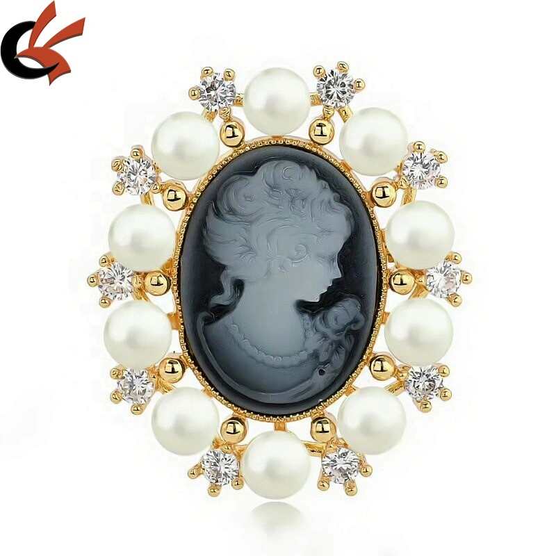 Factory direct sales trade wholesale jewelry fashion retro style duplicate crystal emboss brooch