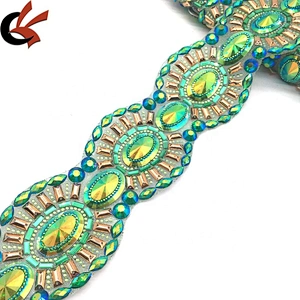 Making Indian Clothing Hot Selling Shiny Green Pattern Crystal Resin AB Hot Fix Chain Trims Banding