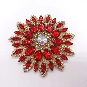 Cheap good quality metal gold color Flower brooch