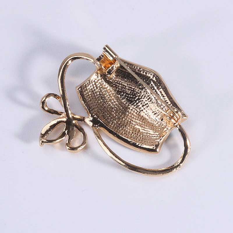New creative jewelry enamel  lovely mask-shaped brooch