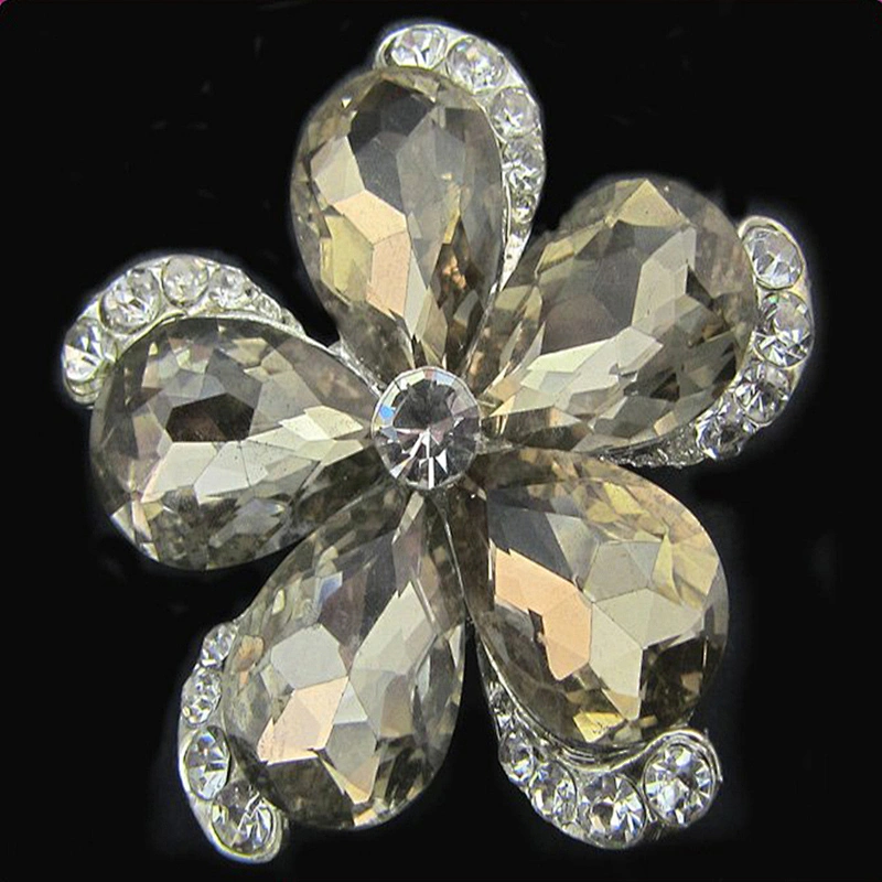 Women's Brooch Crystal Blooming Beautiful Rose Flower Brooch