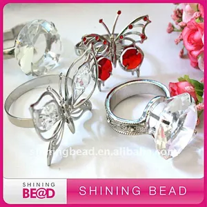 2019 New insect rhinestone napkin ring butterfly napkin holder for table decoration