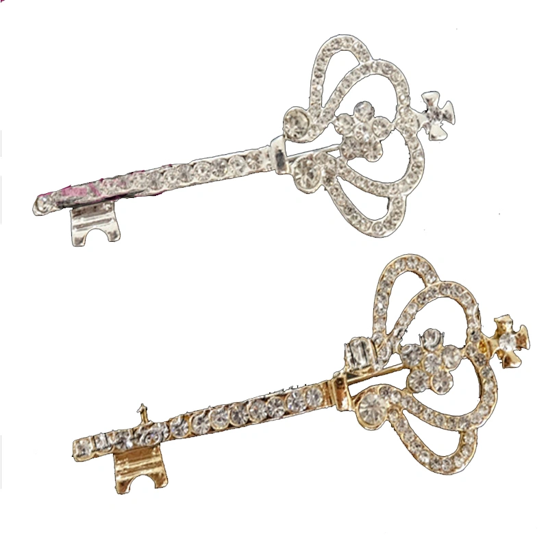 2019 Fashion Jewelry Crystal Rhinestone Diamond Key Shaped Brooch With Safety Pin China Wholesale Wedding Invitation