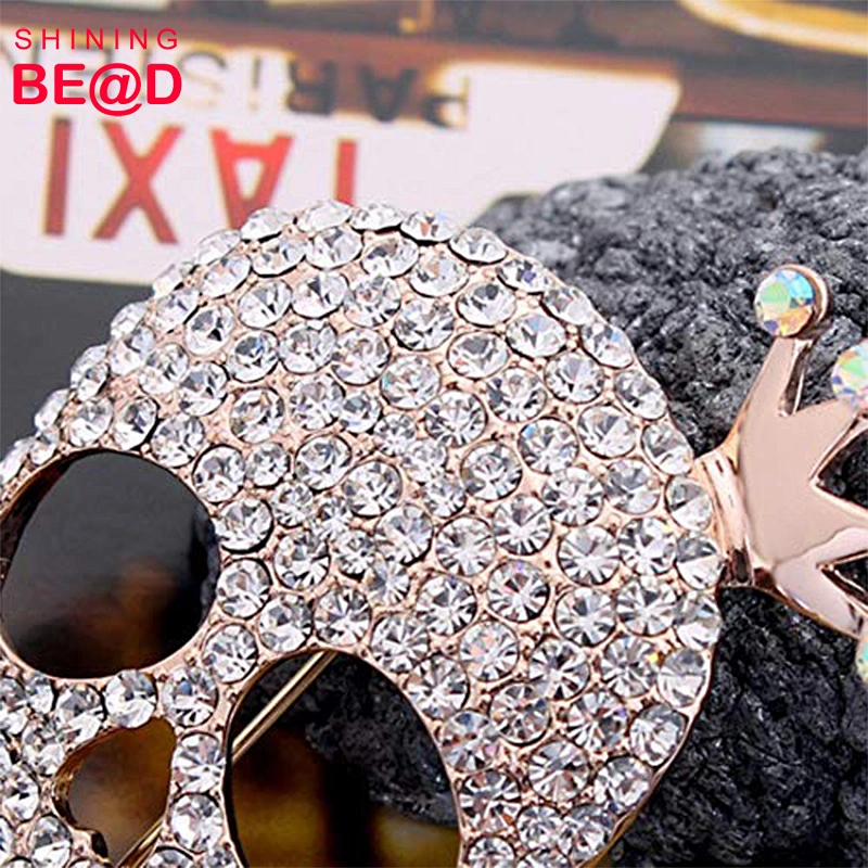 2019 Best selling fashion personalize gold plated crystal brooch pins for men's suits