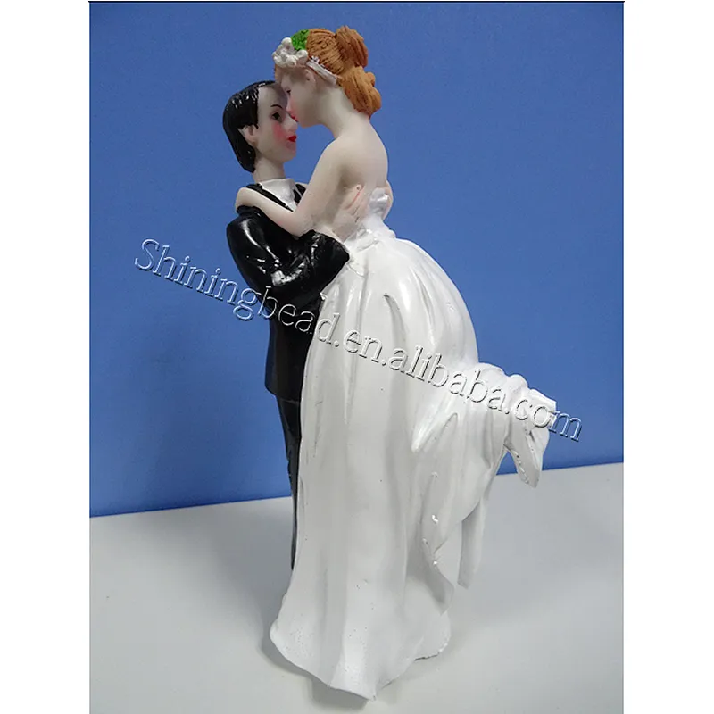 2019 Vintage WEDDING CAKE TOPPER Romantic Bride & Groom Resin Figurine Table Decor Decoration Keepsake Centerpiece