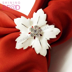 White enamel elegant napkin ring wholesale in bulk napkin holder for party table decorate