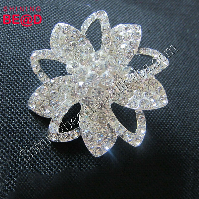 New product beautiful rhinestone crystal flower brooch for wedding decoration