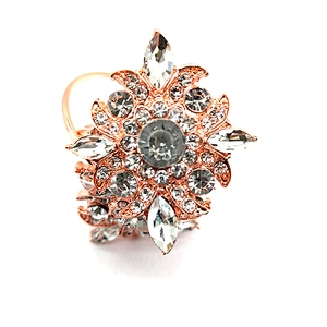 2020 Fashion Flower Shape Rhinestone Napkin Ring For Wedding Decoration,Flower Napkin Ring,Crystal Napkin Rings For Weddings