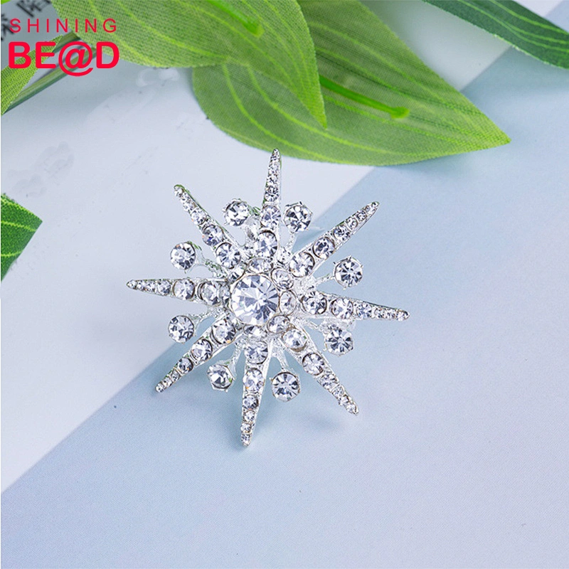 2019 unique goods Anise star snowflake 50MM Metal Gold or Silver Jewelry decorative brooch pins for garment decoration