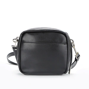 8091-Smooth faux leather tassel shoulder bags 2018