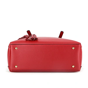 BSCI approval manufacturer ladies handbag double side synthetic leather tote bag with tassel in red 8688