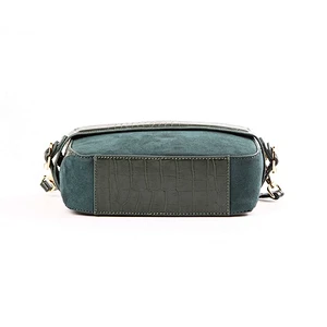 5866- Croco Leather Lady beauty bags wholesale