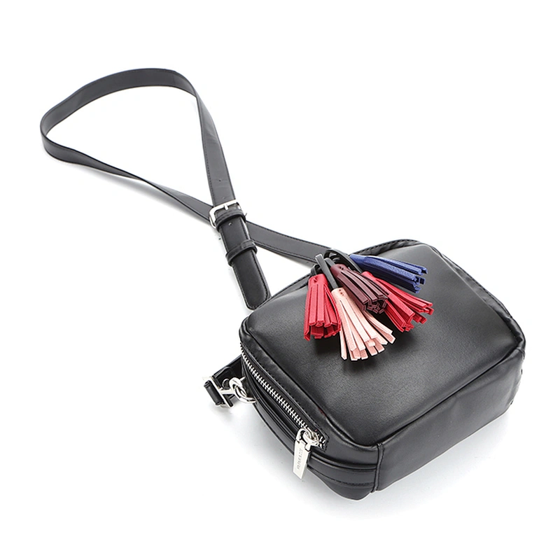 8091-Smooth faux leather tassel shoulder bags 2018