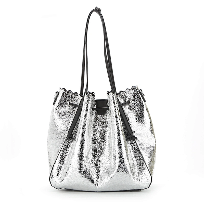 8798 China manufacturer 2018 new arrival fashion design women drawstring bag metallic PU leather lady tote bag