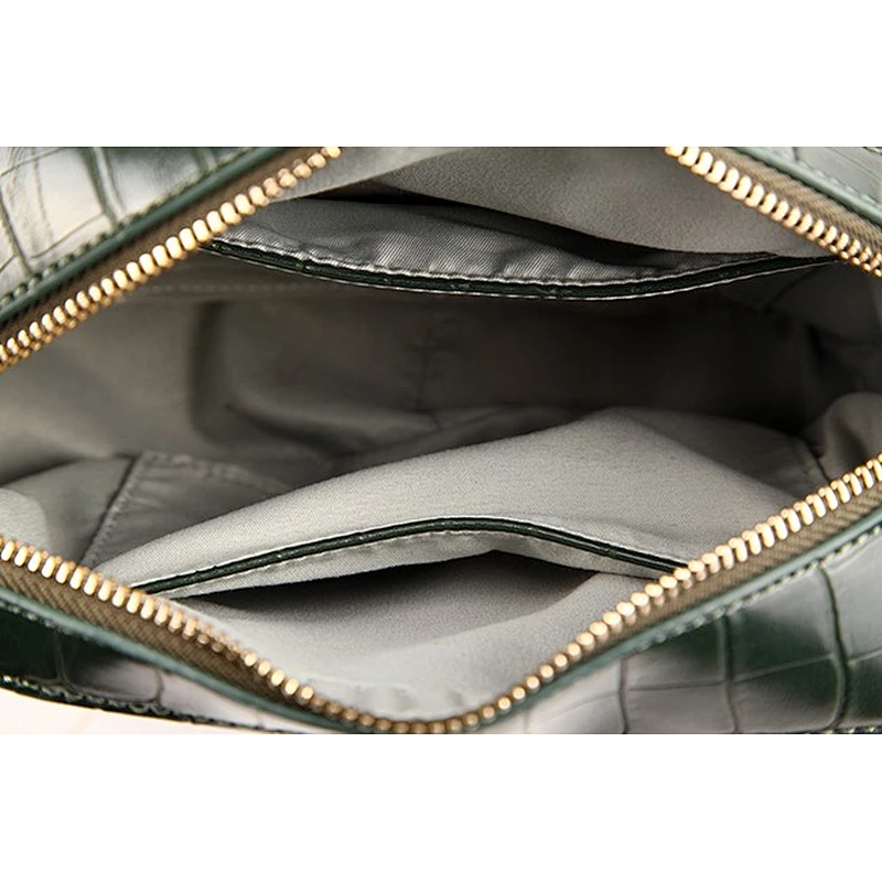 5866- Croco Leather Lady beauty bags wholesale