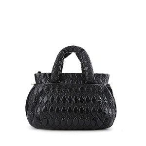 #10374 Wholesale high quality Myanmar free tariff made soft woman fashion quilted satin bag for 2020SS