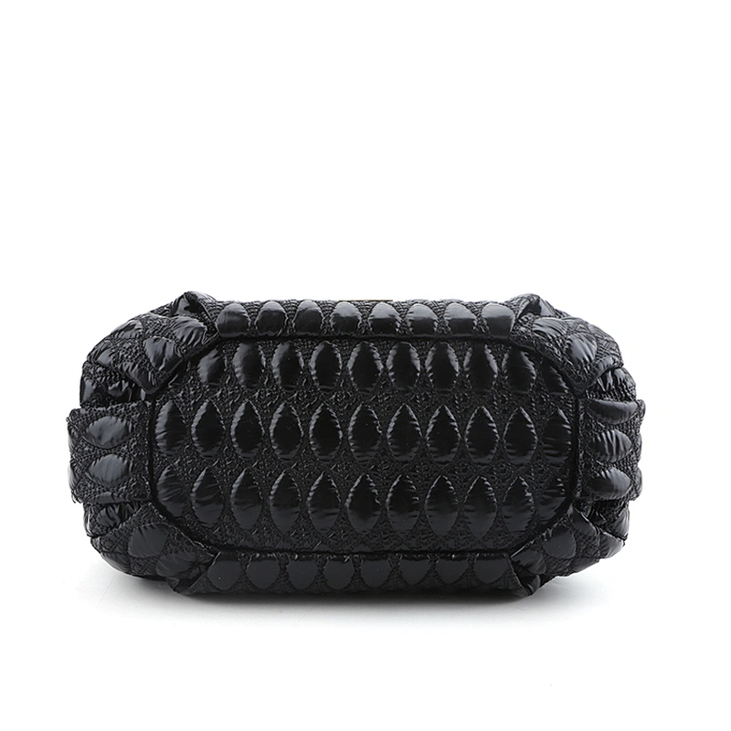 #10374 Wholesale high quality Myanmar free tariff made soft woman fashion quilted satin bag for 2020SS