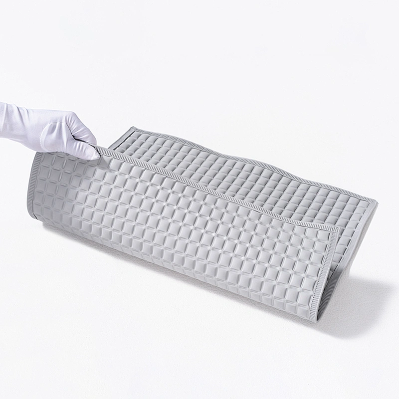 Square adult bubble care mat can be customized