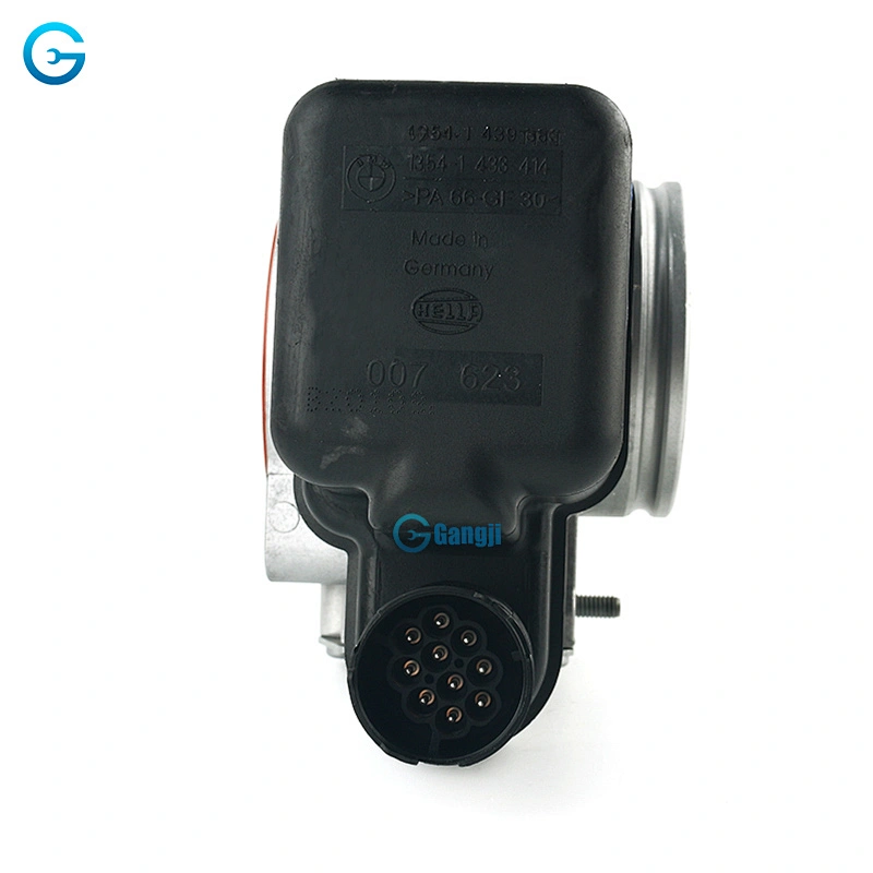 Engine Spare Parts 13541433414 Throttle Body for BMW 8UK007623101 1998-2000