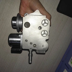 Stock High Pressure Fuel Pump 13517573436 For for B-M-W MINI R55 R56 R57 LCI R58 R59
