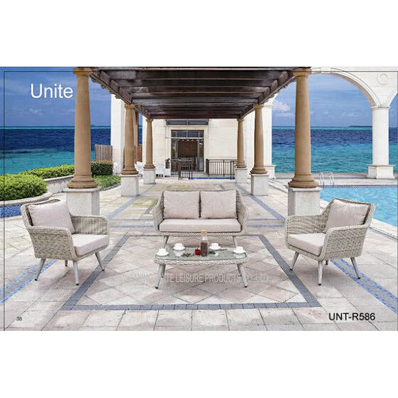 UV Protection Deep Seating Patio Table And Chairs 4 PCS For Conversation