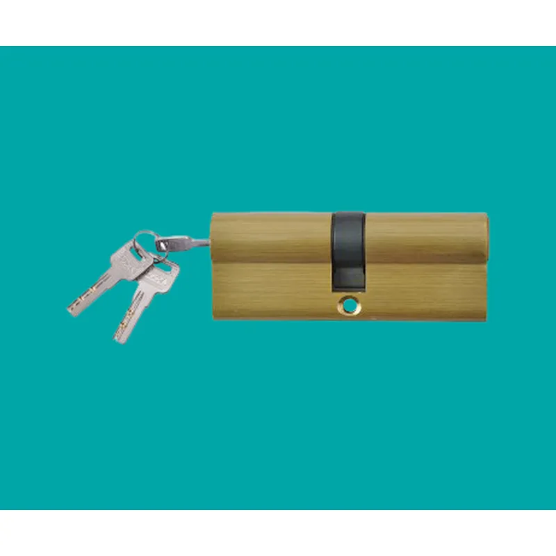 Cylinder with double sides keys