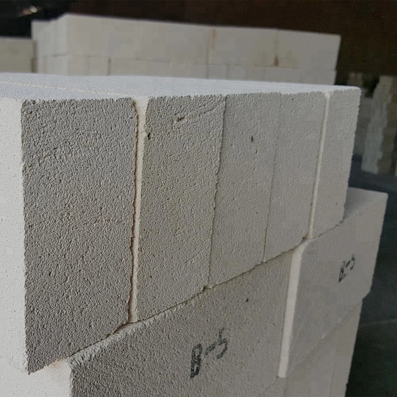 Heat Resistant Thermal Storage Light Weight Insulating Brick For Furnace Lining