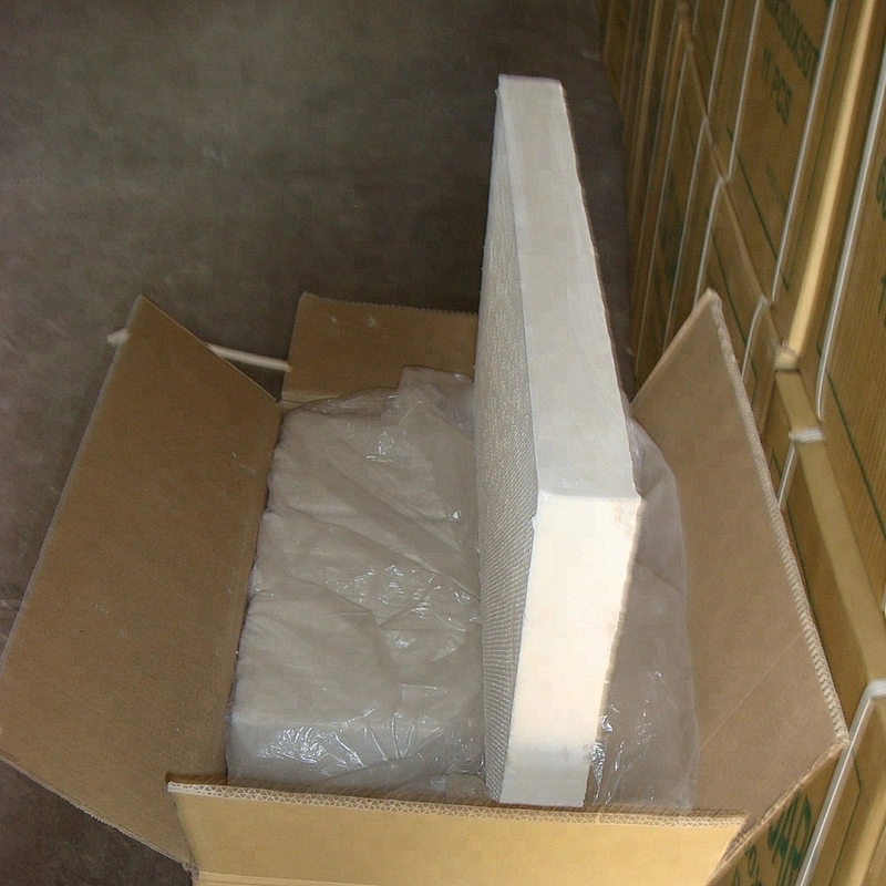 Factory Price 650C  Low Thermal Conductivity Calcium Silicate Board / Sheet