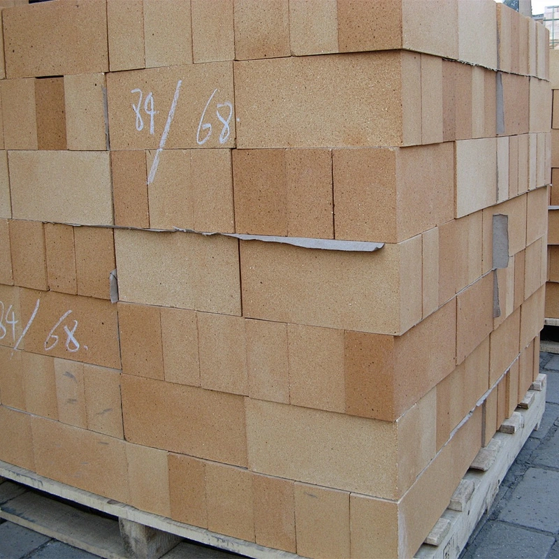 Low thermal conductivity alumina oxide insulation brick for hot blast stove