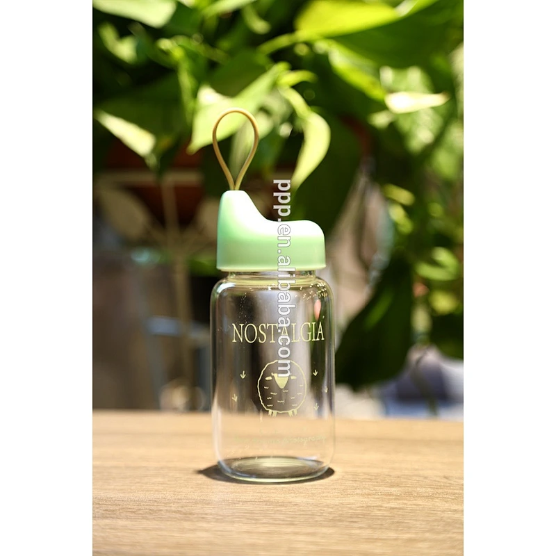 Good Quality Cute Simple Design Glass Water Bottle with Strap