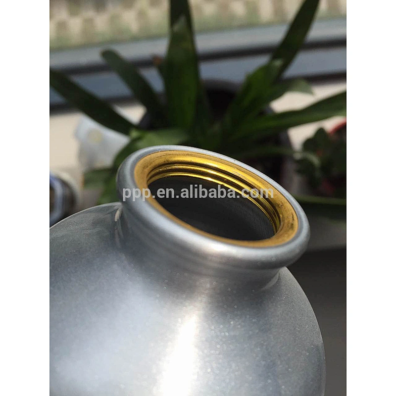 Small-bore aluminum sports water bottle