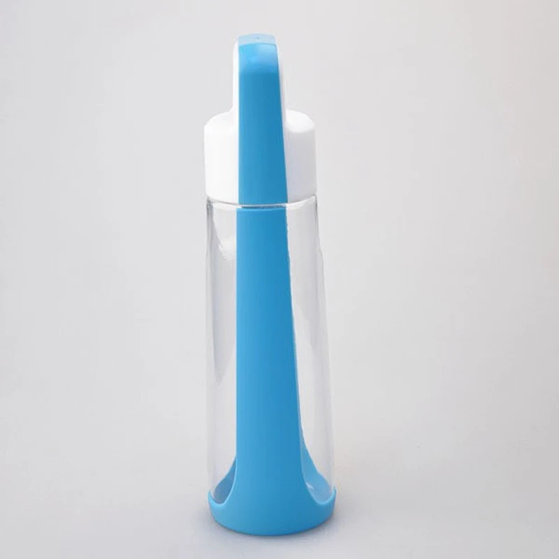 Plastic sports water bottle with top handle