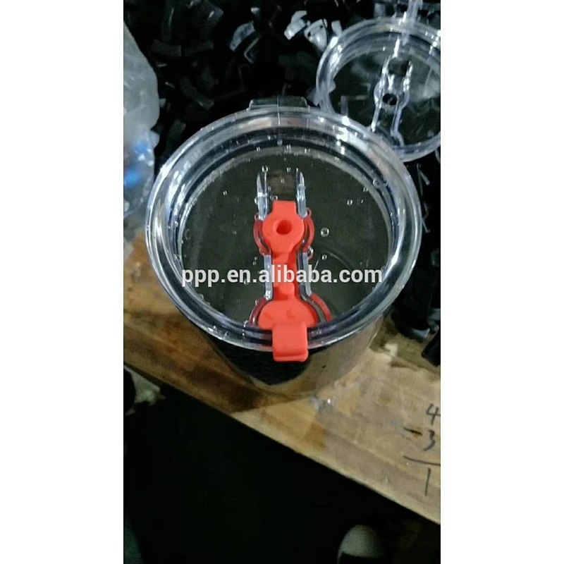 30oz BPA free high quality plastic non-spilled silicone lid