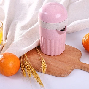 Hot wheat straw and PP material orange juicer environmental-friendly healthy manual operation lemon blender high quality