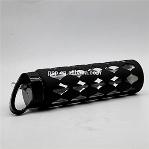 Eco-friendly feature borosilicate glass water bottle with black silicone sleeve and handle