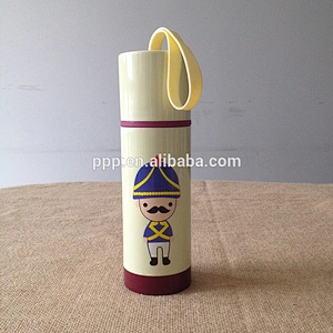 Double wall stainless steel heat tranfer vacuum bottle with strap