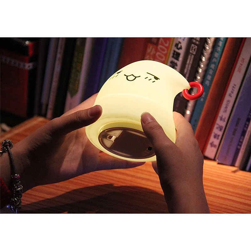 Mini Qute Colors Changing Hat LED Night Light for Gift
