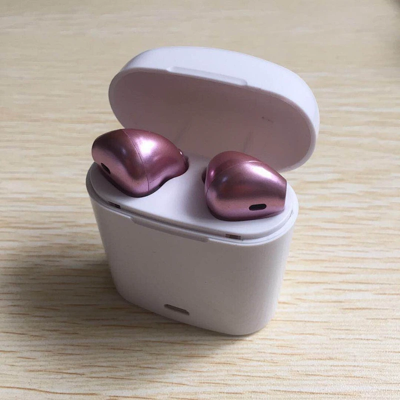 Factory hot sale wireless headphones logo with charge case